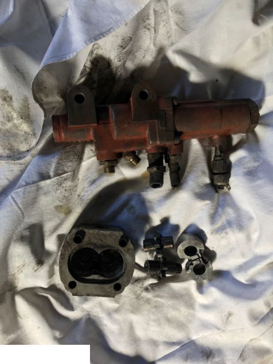 Pompa Hamulcowa Manitou - Делови за кочници за Земјоделска машина: слика 1 Pompa Hamulcowa Manitou - Делови за кочници за Земјоделска машина: слика 1