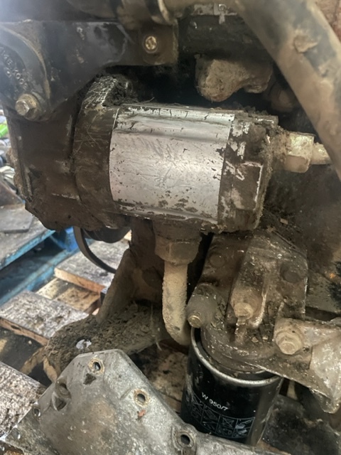 Pompa oleju claas claas Targo c50 c40 0003181820 - Пумпа за масло за Телескопски ракувач: слика 3 Pompa oleju claas claas Targo c50 c40 0003181820 - Пумпа за масло за Телескопски ракувач: слика 3