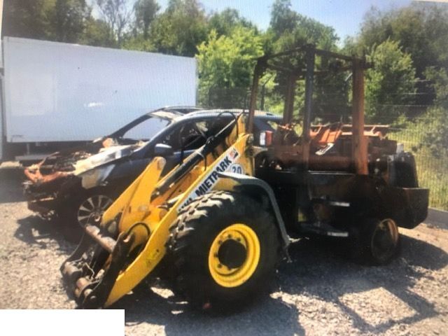 Yanmar V80 - Siłownik - Хидрауличен цилиндар за Натоварувач на тркала: слика 1 Yanmar V80 - Siłownik - Хидрауличен цилиндар за Натоварувач на тркала: слика 1