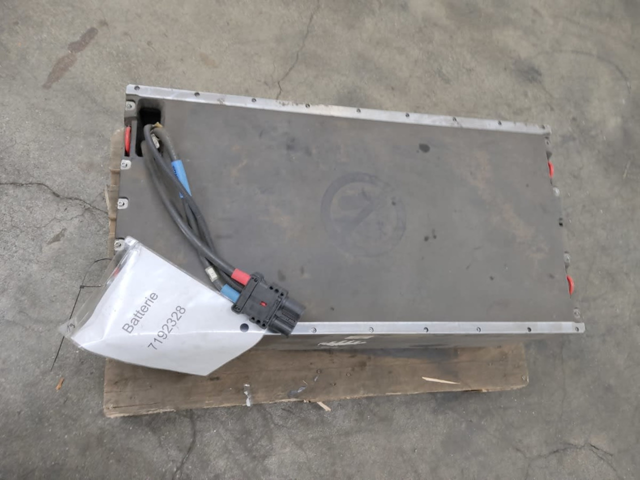 Battery BMZ 48V 268Ah/LiIon - Батерија за Опрема за ракување со материјали: слика 4 Battery BMZ 48V 268Ah/LiIon - Батерија за Опрема за ракување со материјали: слика 4