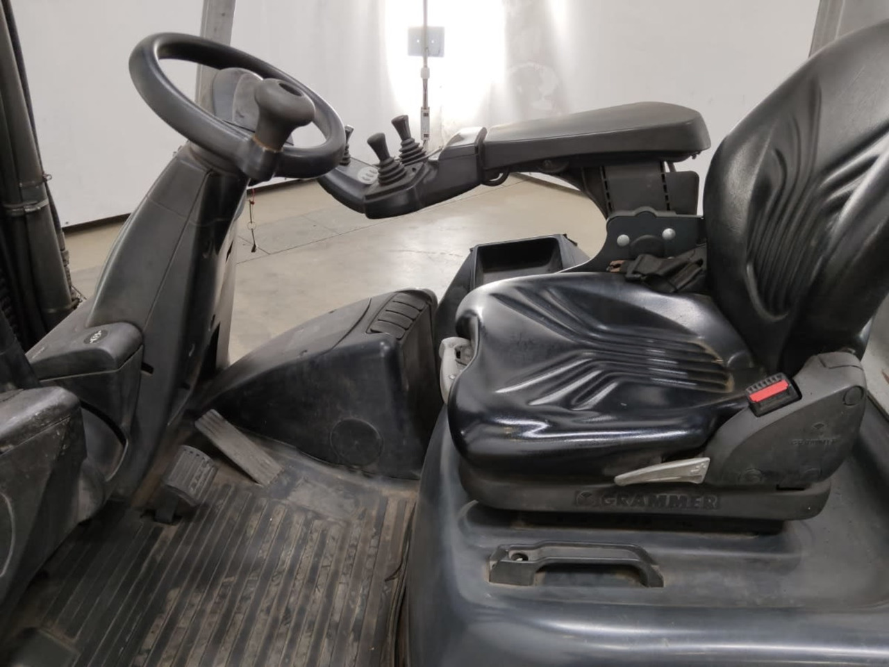 STILL RX70-30 - Дизел вилушкар: слика 4 STILL RX70-30 - Дизел вилушкар: слика 4