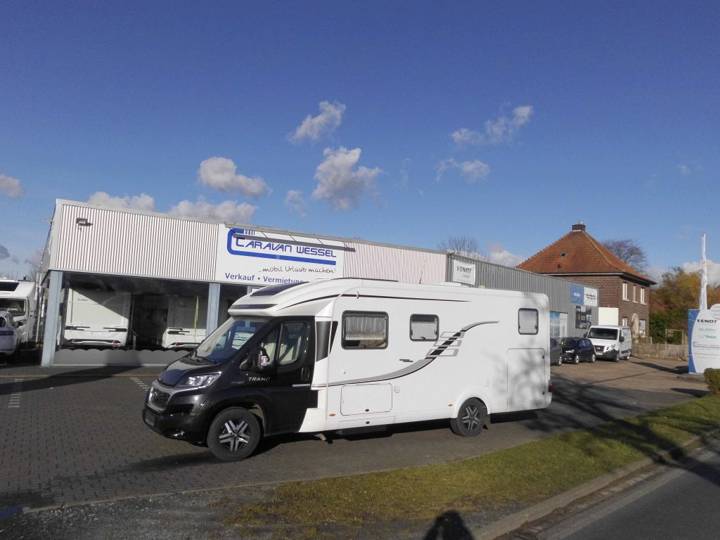 HYMER / ERIBA / HYMERCAR Tramp SL 704 Hubstützen, Solar, AHK uvm++++ - Полуинтегриран кампер: слика 3 HYMER / ERIBA / HYMERCAR Tramp SL 704 Hubstützen, Solar, AHK uvm++++ - Полуинтегриран кампер: слика 3