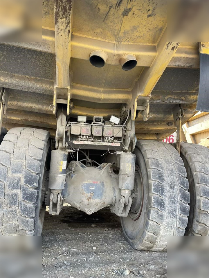 2011 KOMATSU HD465-7 - Голем истоварувач/ Камион за камења: слика 3 2011 KOMATSU HD465-7 - Голем истоварувач/ Камион за камења: слика 3