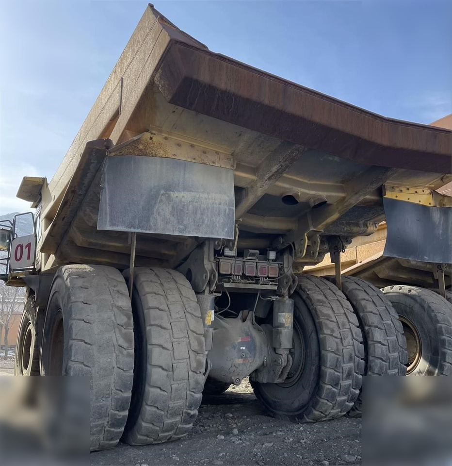 2011 KOMATSU HD465-7 - Голем истоварувач/ Камион за камења: слика 3 2011 KOMATSU HD465-7 - Голем истоварувач/ Камион за камења: слика 3