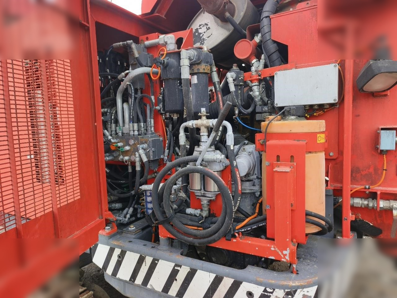 2011 SANDVIK DX800 - Машина за бушење: слика 5 2011 SANDVIK DX800 - Машина за бушење: слика 5