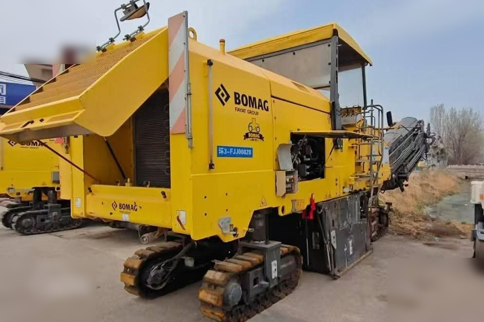 2017 BOMAG BM2000/60-2 - Асфалтна мелница: слика 1 2017 BOMAG BM2000/60-2 - Асфалтна мелница: слика 1