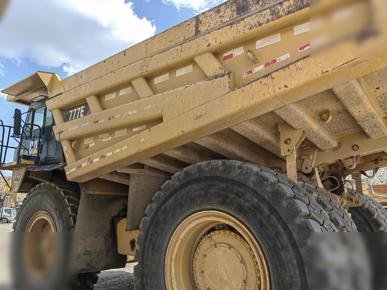 2018 CATERPILLAR 777E - Голем истоварувач/ Камион за камења: слика 2 2018 CATERPILLAR 777E - Голем истоварувач/ Камион за камења: слика 2