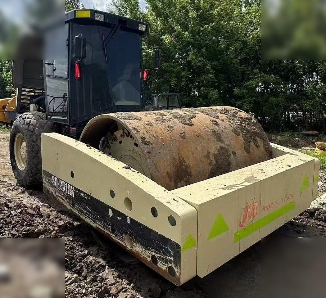 2022 INGERSOLL-RAND SD251DX - Компактор: слика 1 2022 INGERSOLL-RAND SD251DX - Компактор: слика 1