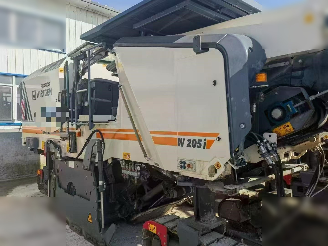 2023 WIRTGEN W205I - Асфалтна мелница: слика 1 2023 WIRTGEN W205I - Асфалтна мелница: слика 1