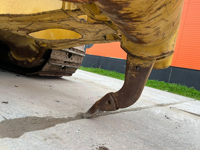 Лизинг на Caterpillar D7E LGP RIPPER / AC Caterpillar D7E LGP RIPPER / AC: слика 13