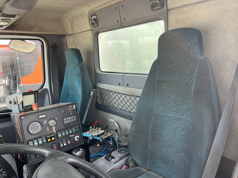 Возило за метење DAF LF 55.180 4x2 Schmidt SK 600 Dual LP: слика 19