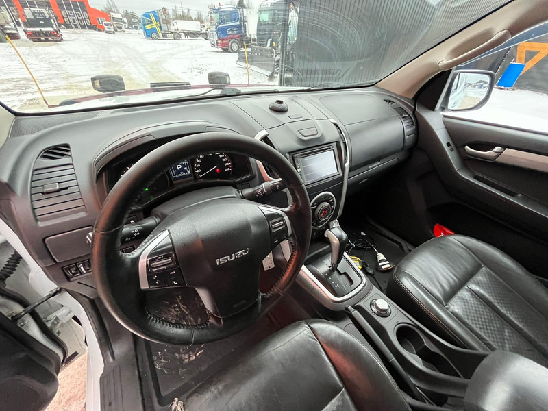 Пикап Isuzu D-max 4x4 SNOW PLOW & SPREADER: слика 17