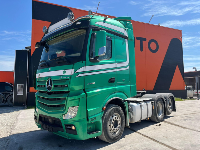 Mercedes-Benz Actros 2553 6x2 STREAMSPACE / RETARDER / PTO - Камион влекач: слика 2 Mercedes-Benz Actros 2553 6x2 STREAMSPACE / RETARDER / PTO - Камион влекач: слика 2