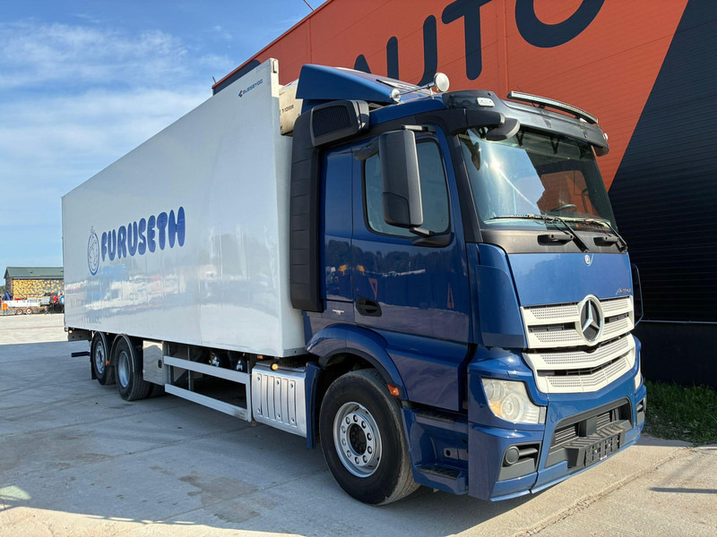 Mercedes-Benz Actros 2548 6x2*4 THERMOKING T-1200R / BOX L=9013 mm - Камион ладилник: слика 3 Mercedes-Benz Actros 2548 6x2*4 THERMOKING T-1200R / BOX L=9013 mm - Камион ладилник: слика 3
