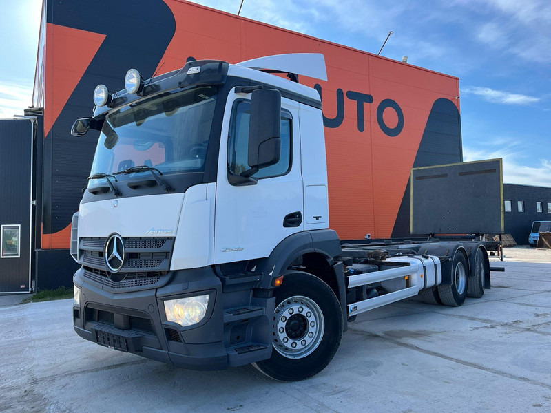 Mercedes-Benz Antos 2535 6x2*4 CHASSIS L=7788 mm - Транспортер на контејнер/ Камион со променливо тело: слика 2 Mercedes-Benz Antos 2535 6x2*4 CHASSIS L=7788 mm - Транспортер на контејнер/ Камион со променливо тело: слика 2