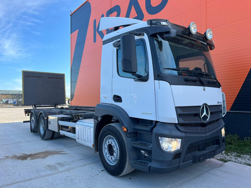 Mercedes-Benz Antos 2535 6x2*4 FOR SALE AS CHASSIS L=7788 mm - Камион со кабинска шасија: слика 4 Mercedes-Benz Antos 2535 6x2*4 FOR SALE AS CHASSIS L=7788 mm - Камион со кабинска шасија: слика 4