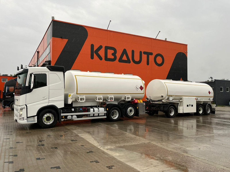 ROHR ANH-A-ZE 26 TOTAL CAPACITY 29900 I / 8250+6750+6850+8050 I - Приколка цистерна: слика 2 ROHR ANH-A-ZE 26 TOTAL CAPACITY 29900 I / 8250+6750+6850+8050 I - Приколка цистерна: слика 2