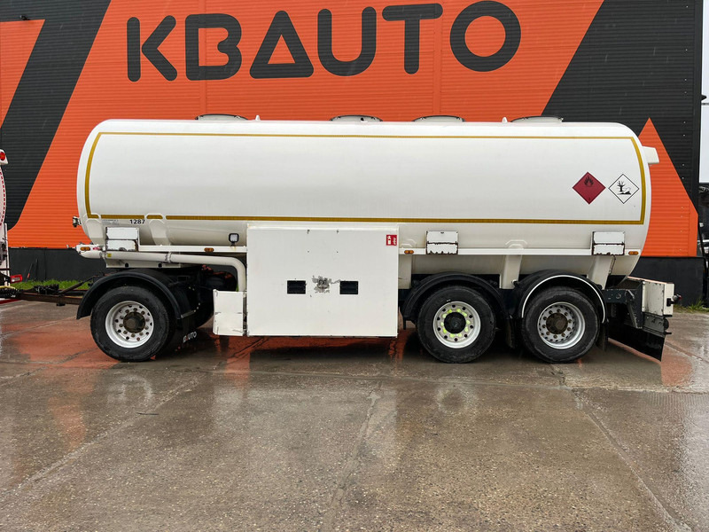 ROHR ANH-A-ZE 26 TOTAL CAPACITY 29900 I / 8250+6750+6850+8050 I - Приколка цистерна: слика 3 ROHR ANH-A-ZE 26 TOTAL CAPACITY 29900 I / 8250+6750+6850+8050 I - Приколка цистерна: слика 3