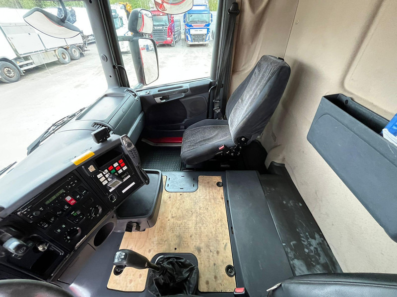 Камион цистерна за транспорт на гориво Scania R 420 6x2 ADR / STAINLESS STEEL TANK 9500 l / FULL STEEL SUSPENSION: слика 19