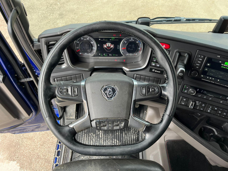 Камион со платформа, Камион со кран Scania R 650 6x4 PK24001 / PLATFORM L=6800 mm: слика 16
