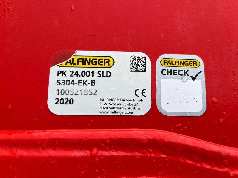 Камион со платформа, Камион со кран Scania R 650 6x4 PK24001 / PLATFORM L=6800 mm: слика 13
