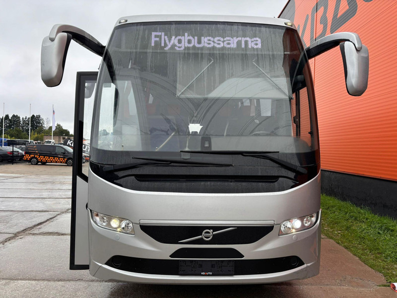 Volvo B8R 9700 H 6x2*4 61 +1 SEATS / AC / AUXILIARY HEATER / WC - Патнички вагон автобус: слика 2 Volvo B8R 9700 H 6x2*4 61 +1 SEATS / AC / AUXILIARY HEATER / WC - Патнички вагон автобус: слика 2