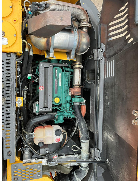 Багер на тркала Volvo EWR 170 E ROTOTILT / AC / CENTRAL LUBRICATION: слика 15 Багер на тркала Volvo EWR 170 E ROTOTILT / AC / CENTRAL LUBRICATION: слика 15