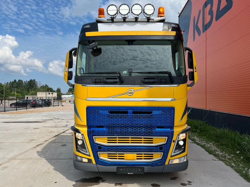 Volvo FH 16 750 6x4 HYDRAULICS / CHASSIS L=8184 mm - Камион за дрва, Камион со кран: слика 3 Volvo FH 16 750 6x4 HYDRAULICS / CHASSIS L=8184 mm - Камион за дрва, Камион со кран: слика 3