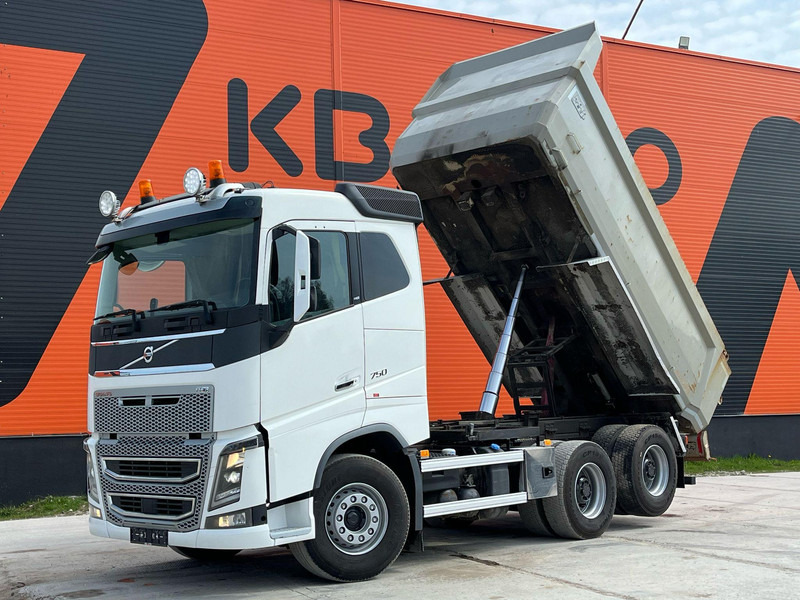 Volvo FH 16 750 6x4 RETARDER / TANDEM AXLE LIFT / BIG AXLES / BOX L=4701 mm - Кипер: слика 2 Volvo FH 16 750 6x4 RETARDER / TANDEM AXLE LIFT / BIG AXLES / BOX L=4701 mm - Кипер: слика 2