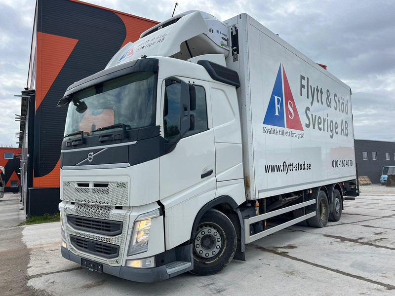 Volvo FH 460 6x2*4 T-1000R / Box L=7437 mm - Камион ладилник: слика 2 Volvo FH 460 6x2*4 T-1000R / Box L=7437 mm - Камион ладилник: слика 2