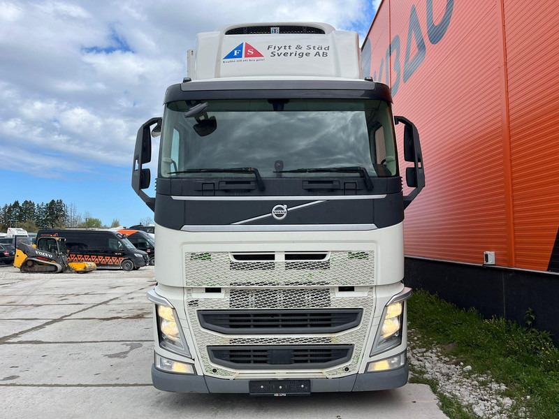 Volvo FH 460 6x2*4 T-1000R / Box L=7437 mm - Камион ладилник: слика 3 Volvo FH 460 6x2*4 T-1000R / Box L=7437 mm - Камион ладилник: слика 3