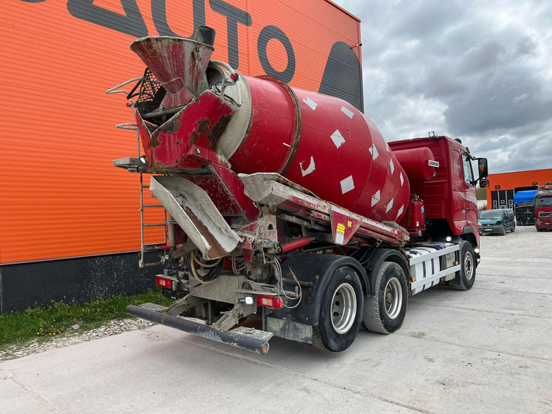Volvo FH 500 6x2 LIEBHERR 7 m3 / CHUTE 9 m / RETARDER / BIG AXLE - Камион миксер за бетон: слика 4 Volvo FH 500 6x2 LIEBHERR 7 m3 / CHUTE 9 m / RETARDER / BIG AXLE - Камион миксер за бетон: слика 4