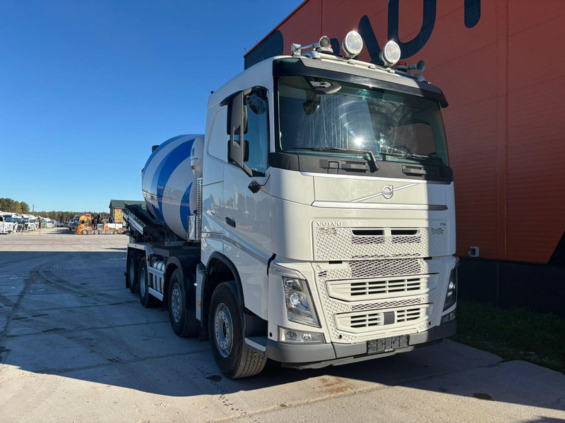 Volvo FH 500 8x4 INTERMIX 10 m3 + CHUTE / TANDEM AXLE LIFT - Камион миксер за бетон: слика 3 Volvo FH 500 8x4 INTERMIX 10 m3 + CHUTE / TANDEM AXLE LIFT - Камион миксер за бетон: слика 3