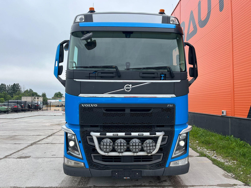 Volvo FH 540 6x4 FOR SALE AS CHASSIS / HYDRAULICS - Камион со кабинска шасија: слика 2 Volvo FH 540 6x4 FOR SALE AS CHASSIS / HYDRAULICS - Камион со кабинска шасија: слика 2