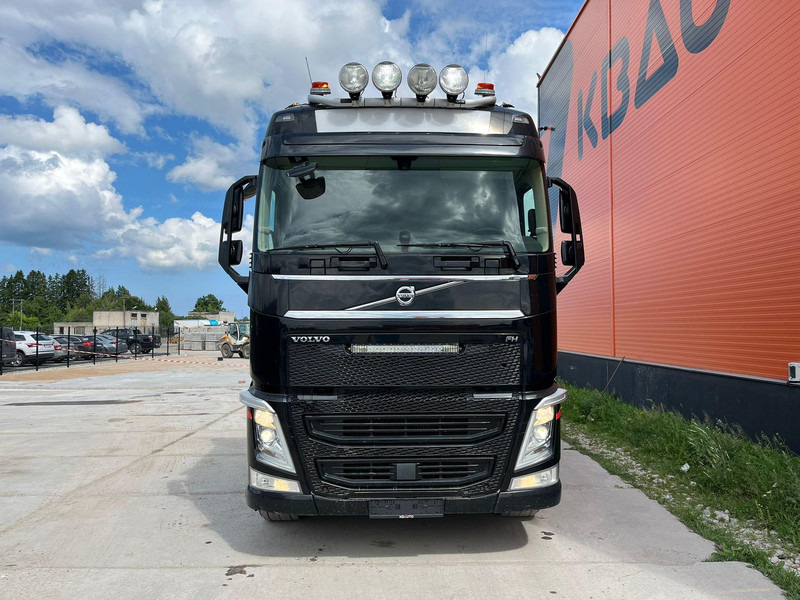 Volvo FH 540 6x4 TANDEM AXLE LIFT - Камион за дрва, Камион со кран: слика 3 Volvo FH 540 6x4 TANDEM AXLE LIFT - Камион за дрва, Камион со кран: слика 3