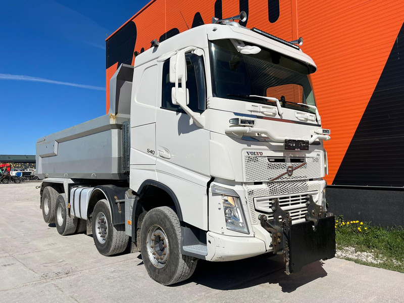 Volvo FH 540 8x4 RETARDER / TANDEM AXLE LIFT / BIG AXLES / BOX L=5704 mm - Кипер: слика 4 Volvo FH 540 8x4 RETARDER / TANDEM AXLE LIFT / BIG AXLES / BOX L=5704 mm - Кипер: слика 4