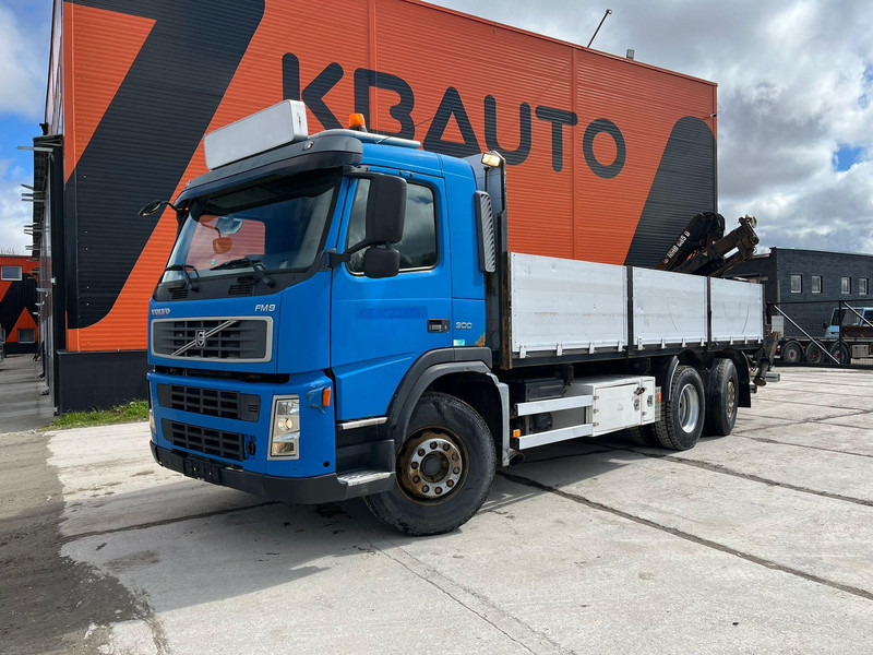 Volvo FM 9 300 6x2*4 HIAB 085D-3 / PLATFORM L=6320 mm - Камион со платформа, Камион со кран: слика 2 Volvo FM 9 300 6x2*4 HIAB 085D-3 / PLATFORM L=6320 mm - Камион со платформа, Камион со кран: слика 2