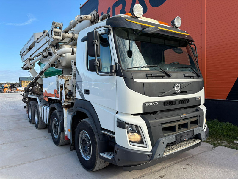 Volvo FMX 500 8x4 PUMI 24-3 - 24 m - 2303 hours / 7 m3 / FULL STEEL - Камион миксер за бетон: слика 4 Volvo FMX 500 8x4 PUMI 24-3 - 24 m - 2303 hours / 7 m3 / FULL STEEL - Камион миксер за бетон: слика 4