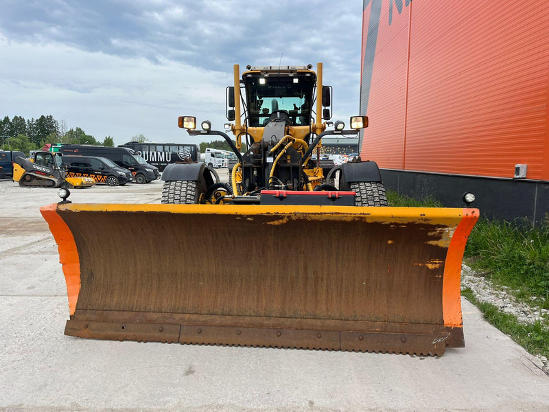 Volvo G946 LEICA 3D / AC / CENTRAL LUBRICATION / FULL REBUILD GEARBOX WITH WARRANTY / NEW CLUTCH - Порамнувач: слика 2 Volvo G946 LEICA 3D / AC / CENTRAL LUBRICATION / FULL REBUILD GEARBOX WITH WARRANTY / NEW CLUTCH - Порамнувач: слика 2