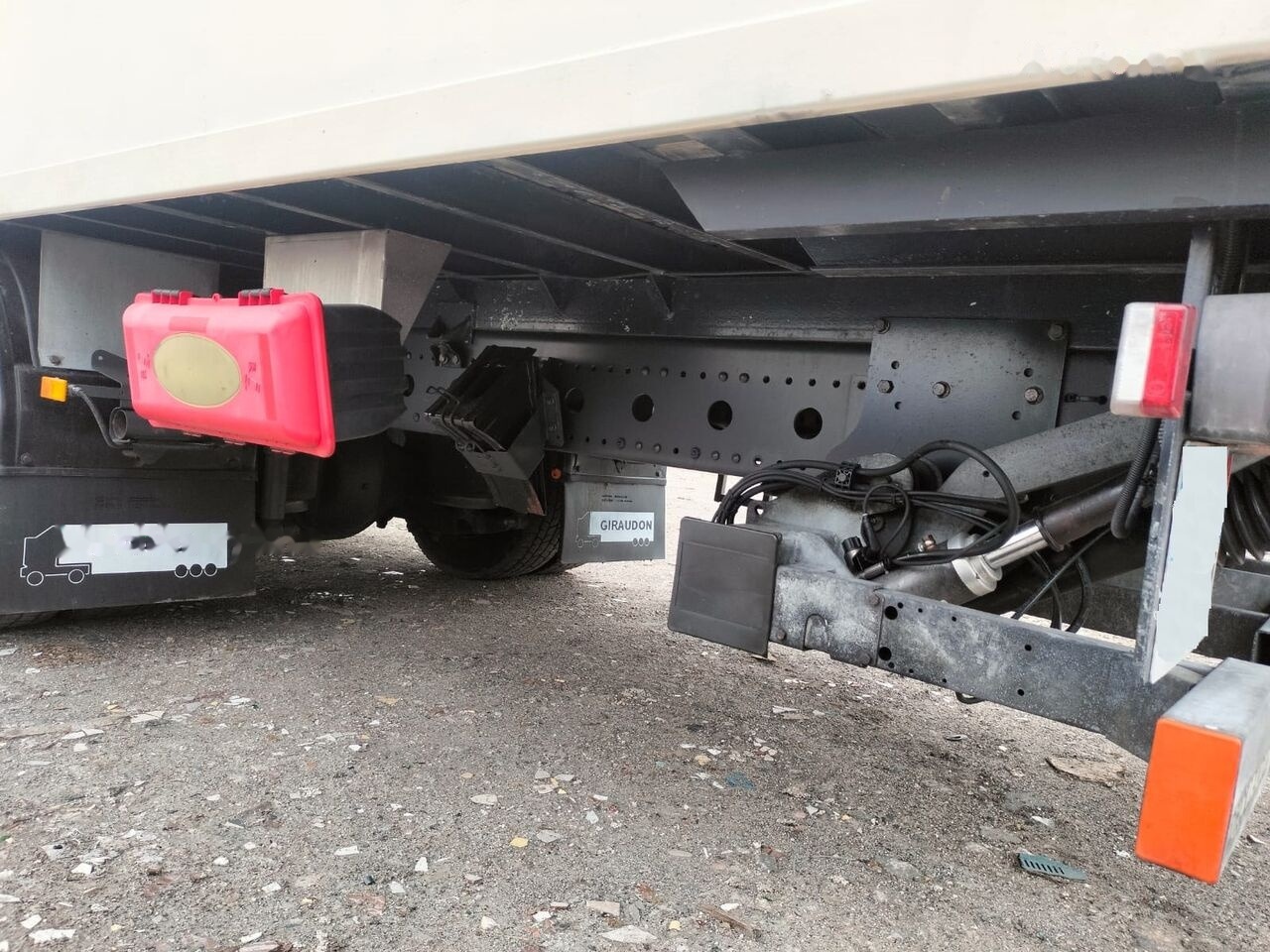 Изотермален камион Mercedes-Benz ATEGO 1329: слика 22