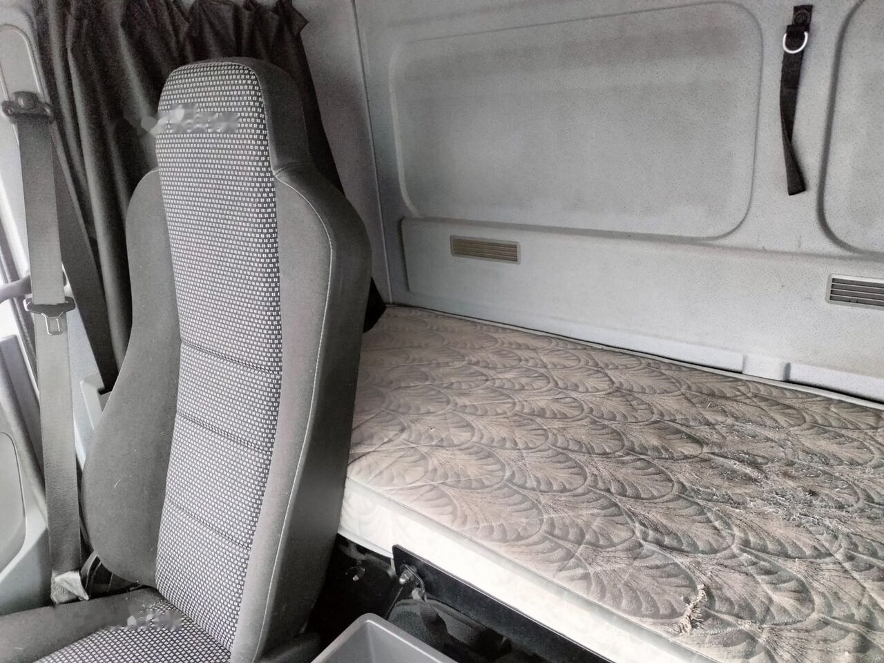 Изотермален камион Mercedes-Benz ATEGO 1329: слика 14