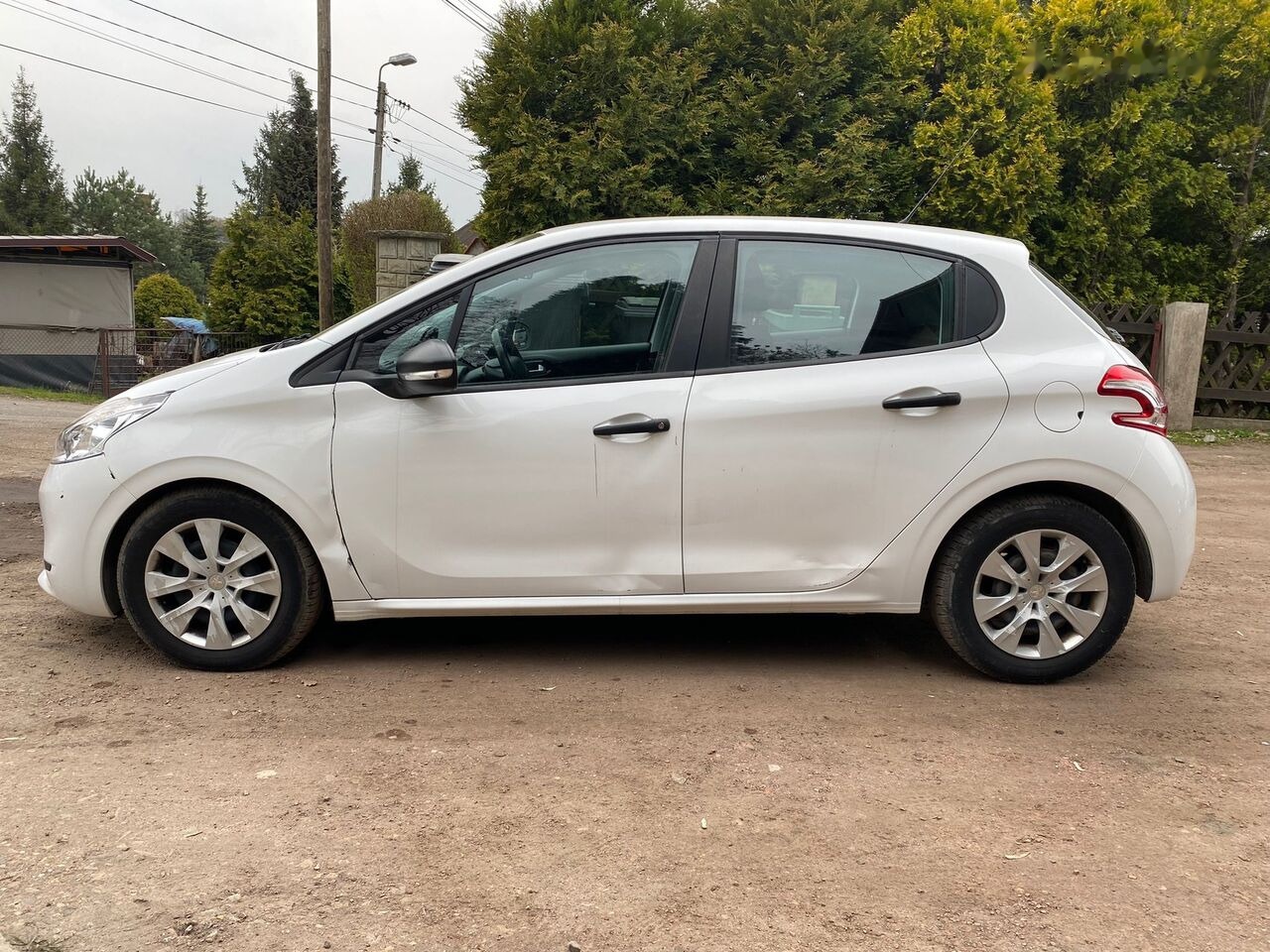 Peugeot 208 - Хечбек: слика 2 Peugeot 208 - Хечбек: слика 2