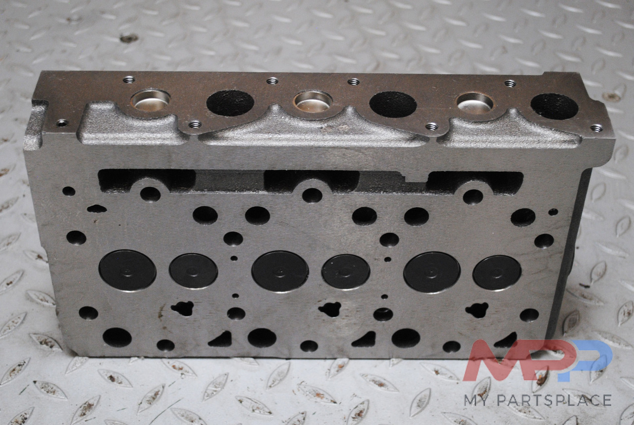 Cilinderkop inclusief kleppen Kubota D1803 D1503 D1403 D1703 - Глава на цилиндар за Градежна машина: слика 2 Cilinderkop inclusief kleppen Kubota D1803 D1503 D1403 D1703 - Глава на цилиндар за Градежна машина: слика 2