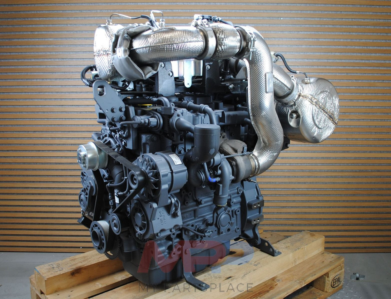 Deutz Deutz TCD 3.6 L4 - Мотор: слика 1 Deutz Deutz TCD 3.6 L4 - Мотор: слика 1