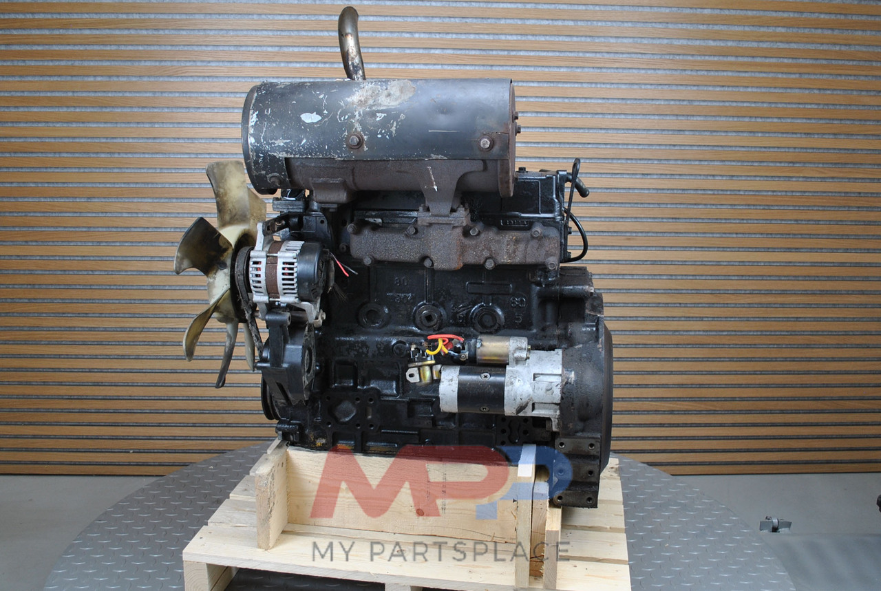 Yanmar 4TNE94L - Мотор и делови за Багер: слика 4 Yanmar 4TNE94L - Мотор и делови за Багер: слика 4