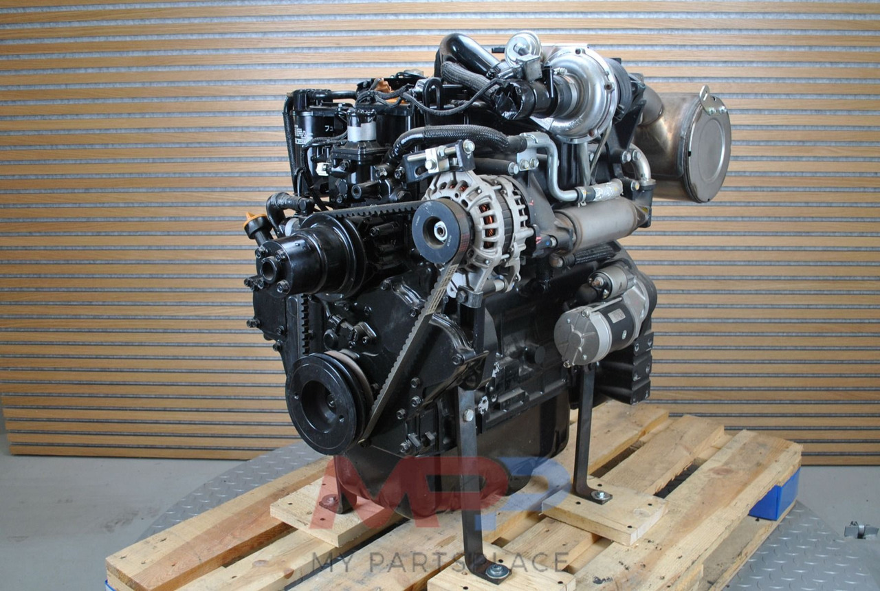 Yanmar Yanmar 4TNV98CT - DEMO - Мотор за Градежна машина: слика 1 Yanmar Yanmar 4TNV98CT - DEMO - Мотор за Градежна машина: слика 1