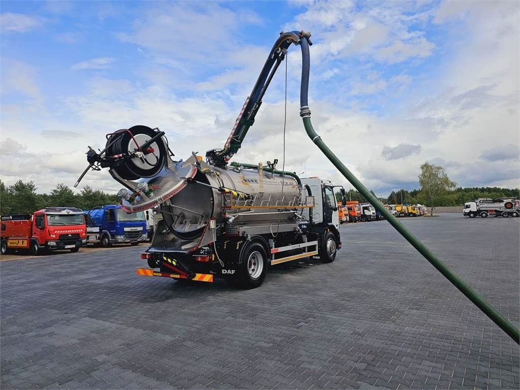 DAF WUKO SCK-4HW for collecting waste liquid separator - Вакуумски камион: слика 1 DAF WUKO SCK-4HW for collecting waste liquid separator - Вакуумски камион: слика 1