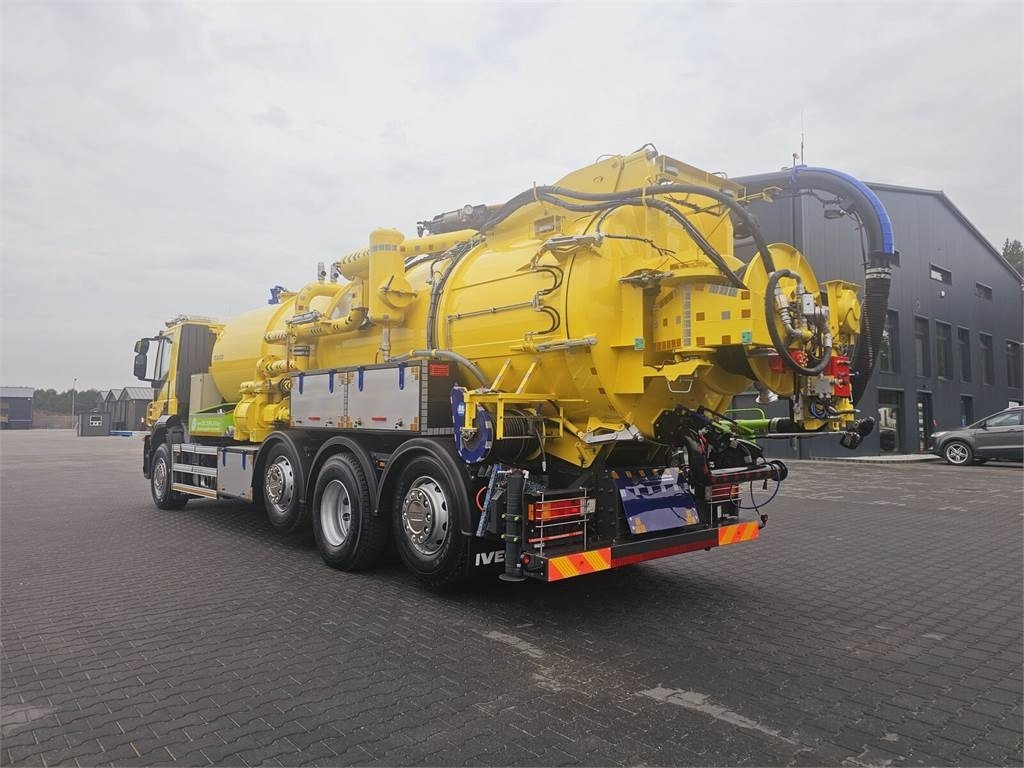 Iveco RAVO WUKO FOR CHANNEL CLEANING druck saug kanal - Вакуумски камион: слика 5 Iveco RAVO WUKO FOR CHANNEL CLEANING druck saug kanal - Вакуумски камион: слика 5