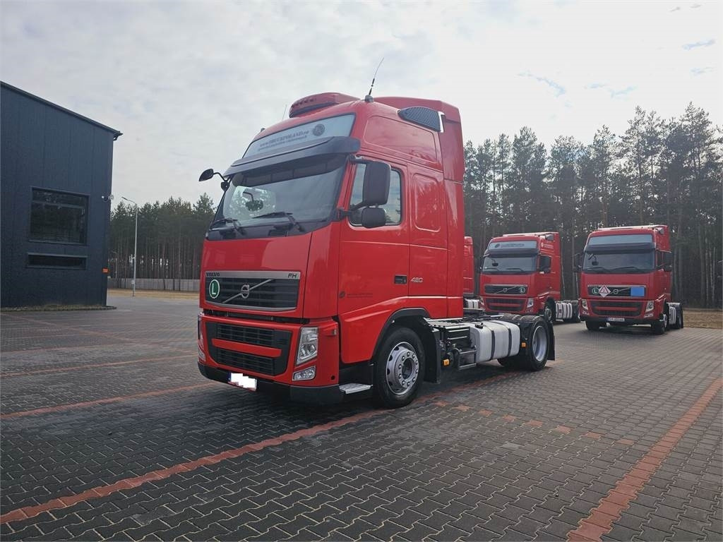 Volvo FH13 XXL EURO 5 2011 + KRONE MEGA RAISE  - Камион влекач: слика 4 Volvo FH13 XXL EURO 5 2011 + KRONE MEGA RAISE  - Камион влекач: слика 4
