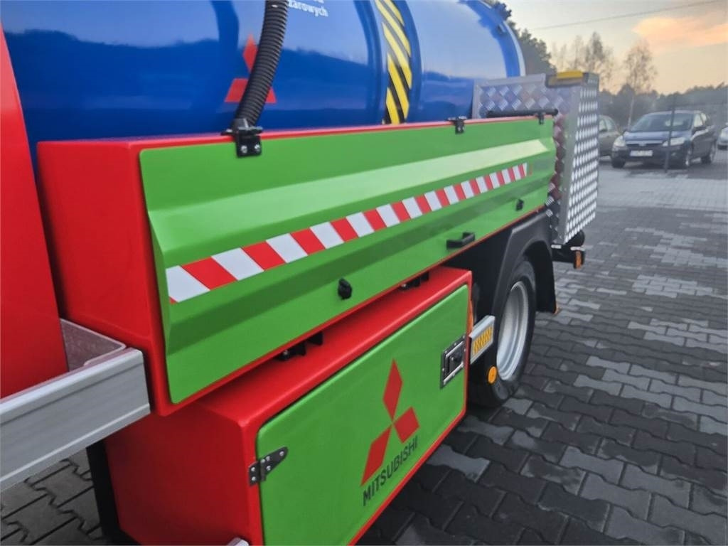 Mitsubishi ROM SMART COMBI WUKO HOT WATER FOR CLEANING SEWAGE - Комунално/ Специјално возило: слика 4 Mitsubishi ROM SMART COMBI WUKO HOT WATER FOR CLEANING SEWAGE - Комунално/ Специјално возило: слика 4